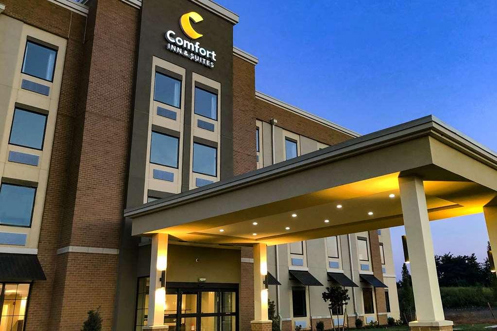 舒适套房酒店 温切斯特 外观 照片